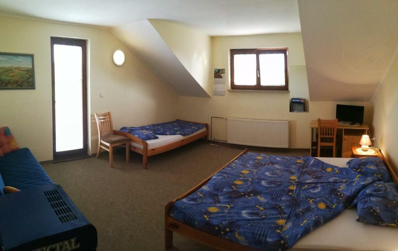 Kavana I Sobe Monika Hotel Grabrovnik Ngoại thất bức ảnh